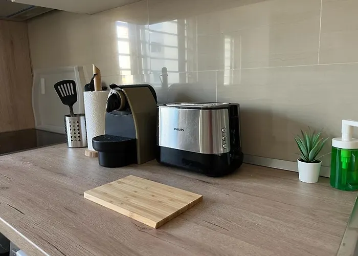 Urban, Quiet Flat For Digital & Remote Nomads 公寓 *