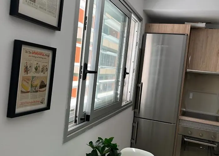 Urban, Quiet Flat For Digital & Remote Nomads *